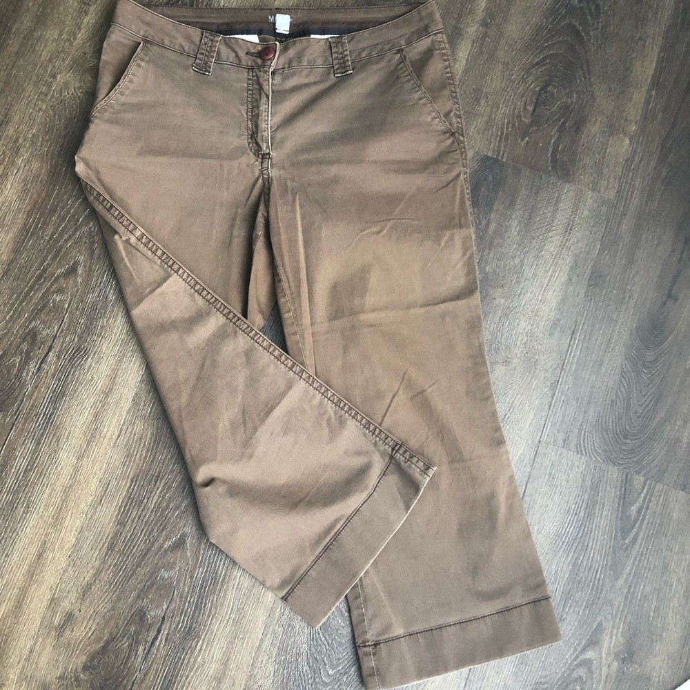 Wide legs 100%cotton pants. Size 8.